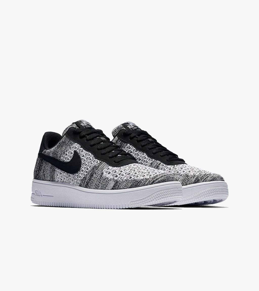 Melna AIR FORCE 1 FLYKNIT 2.0
