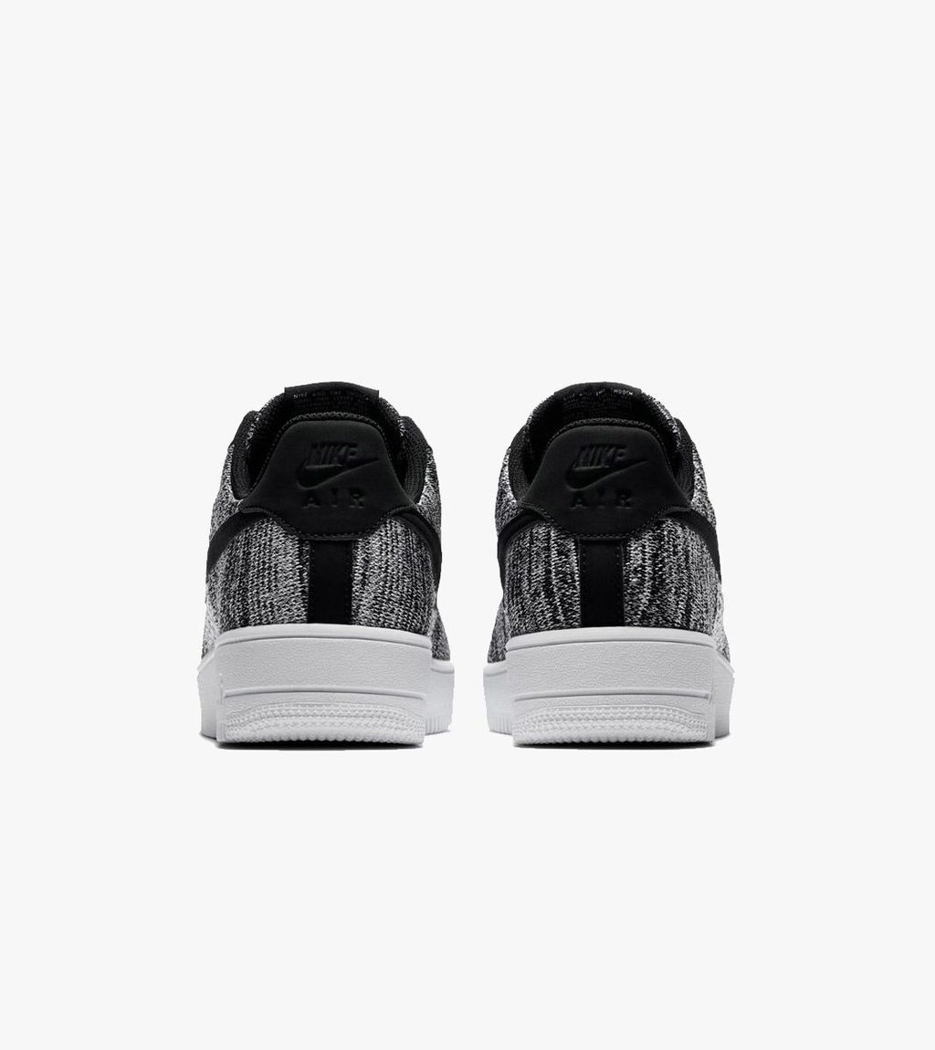 Melna AIR FORCE 1 FLYKNIT 2.0