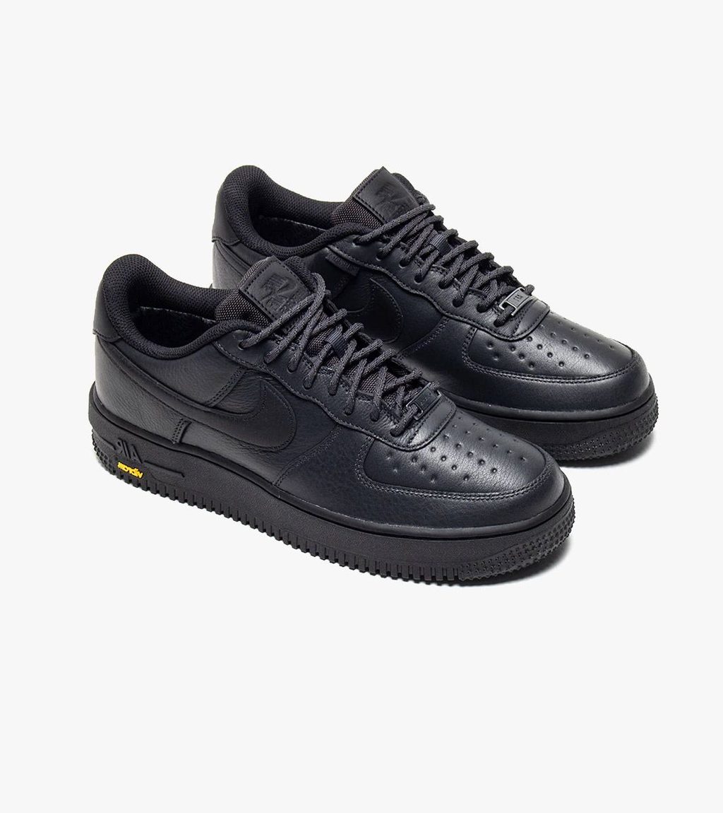 Svart Air force 1 gtx vibram