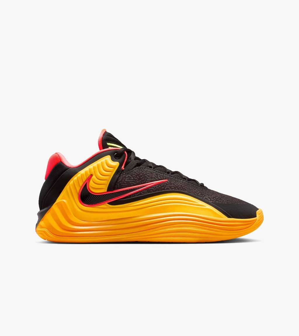 Musta GIANNIS FREAK 7