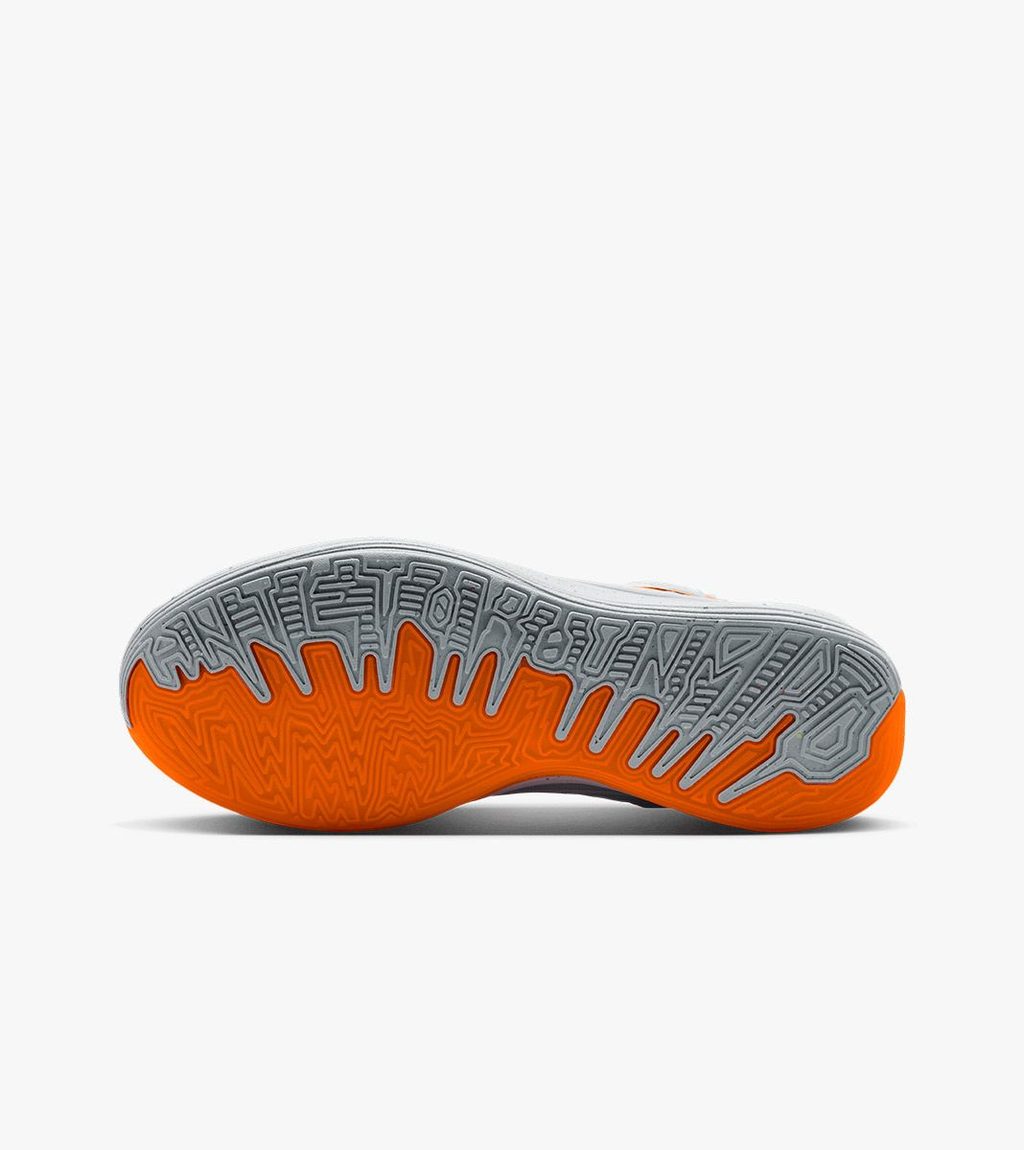 Valkoinen GIANNIS FREAK 7