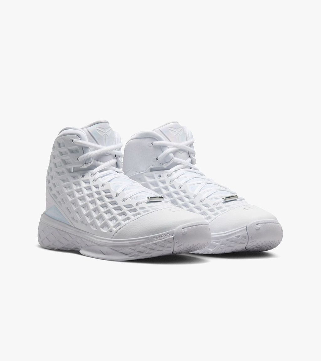Balta KOBE III PROTRO