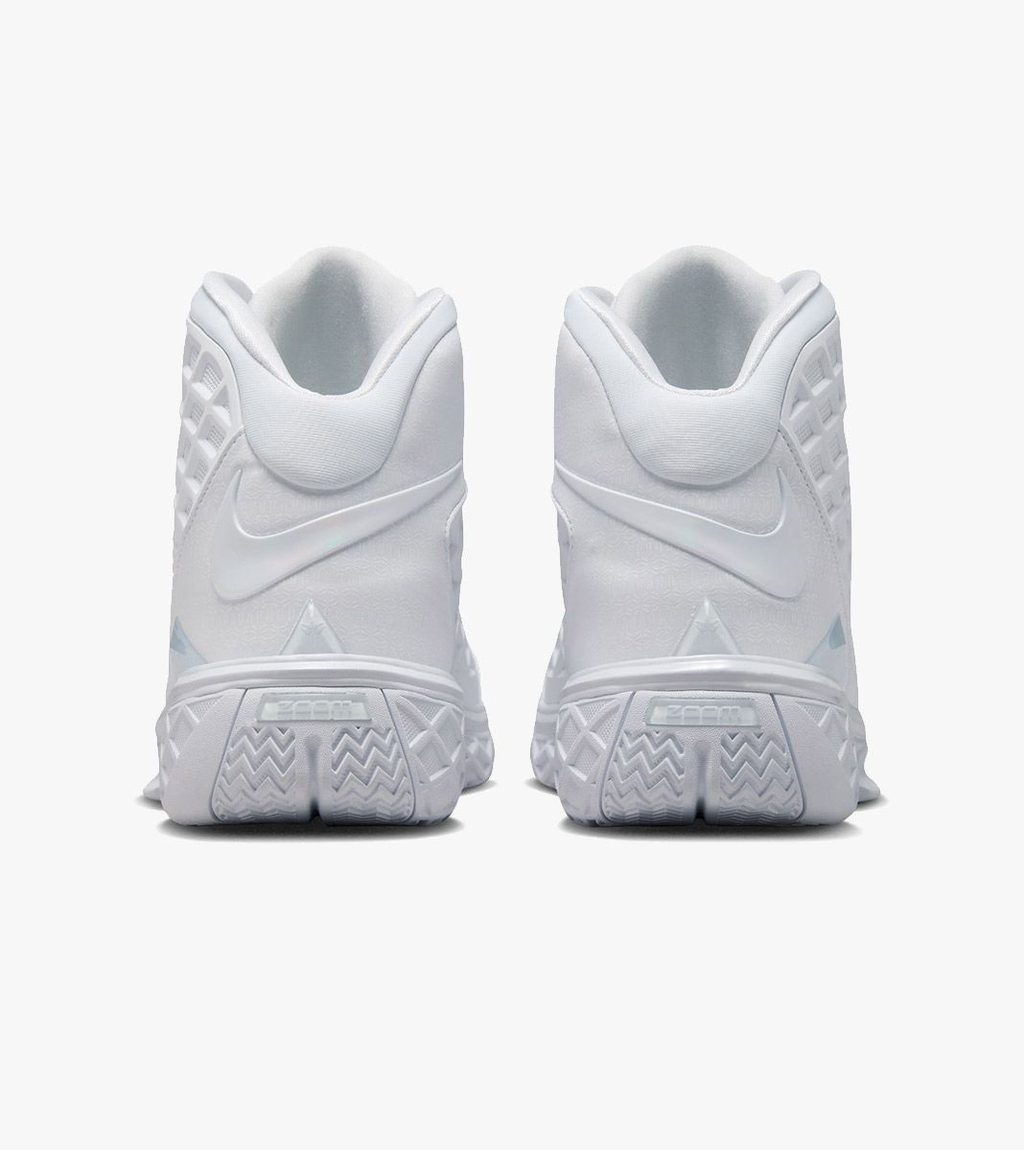 Balta KOBE III PROTRO