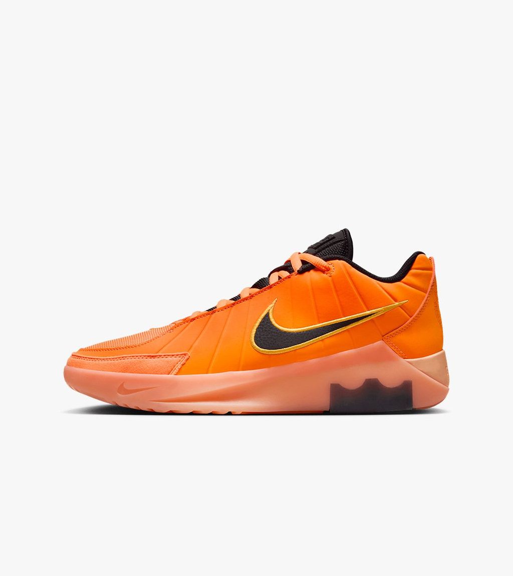 Flerfärgad Lebron witness ix