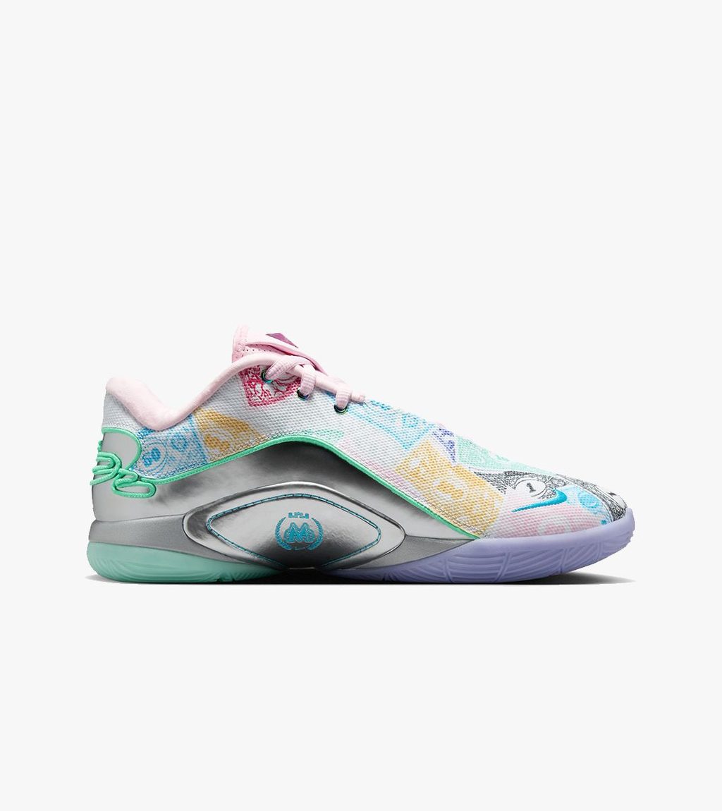 Flerfärgad Lebron xxii qs