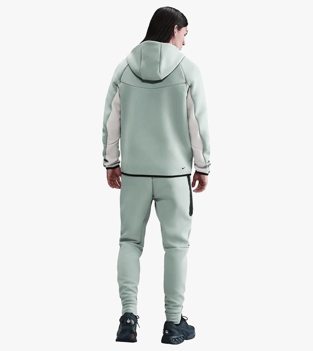 Multicolor M NK TCH FLC FZ WR HOODIE
