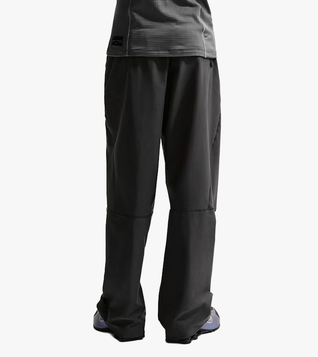 Black M NK TCH SHORI KNIT OS PANT