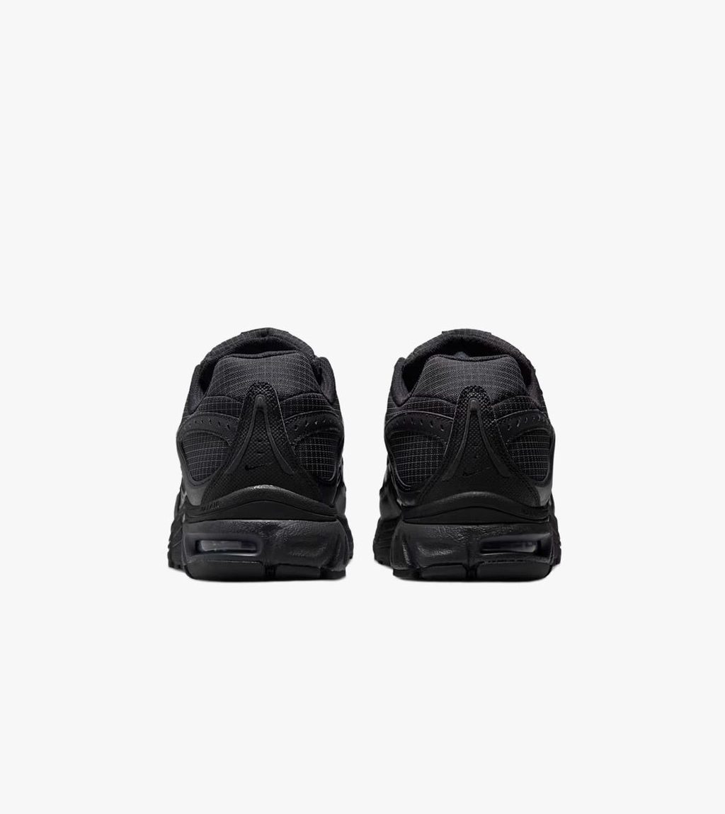 Svart Nike air max moto 2k