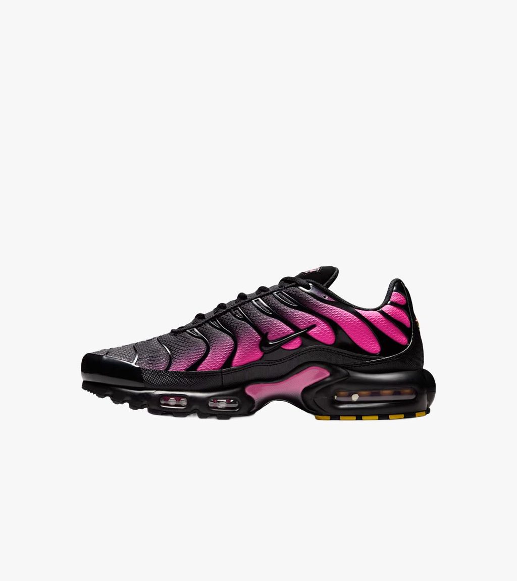 NIKE AIR MAX PLUS
