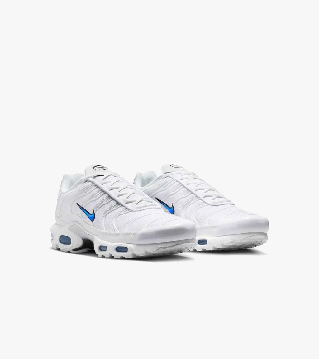 Valkoinen NIKE AIR MAX PLUS