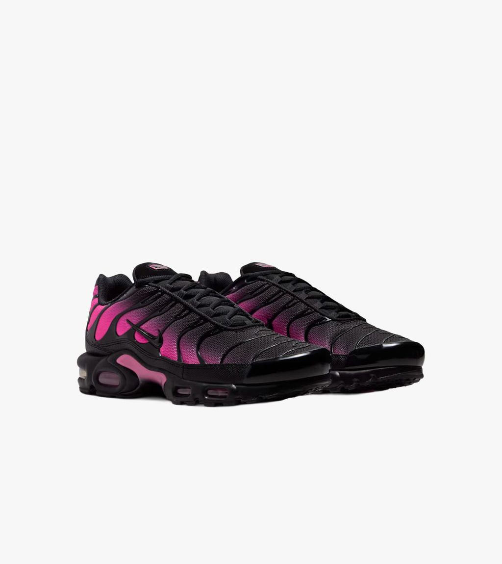 NIKE AIR MAX PLUS