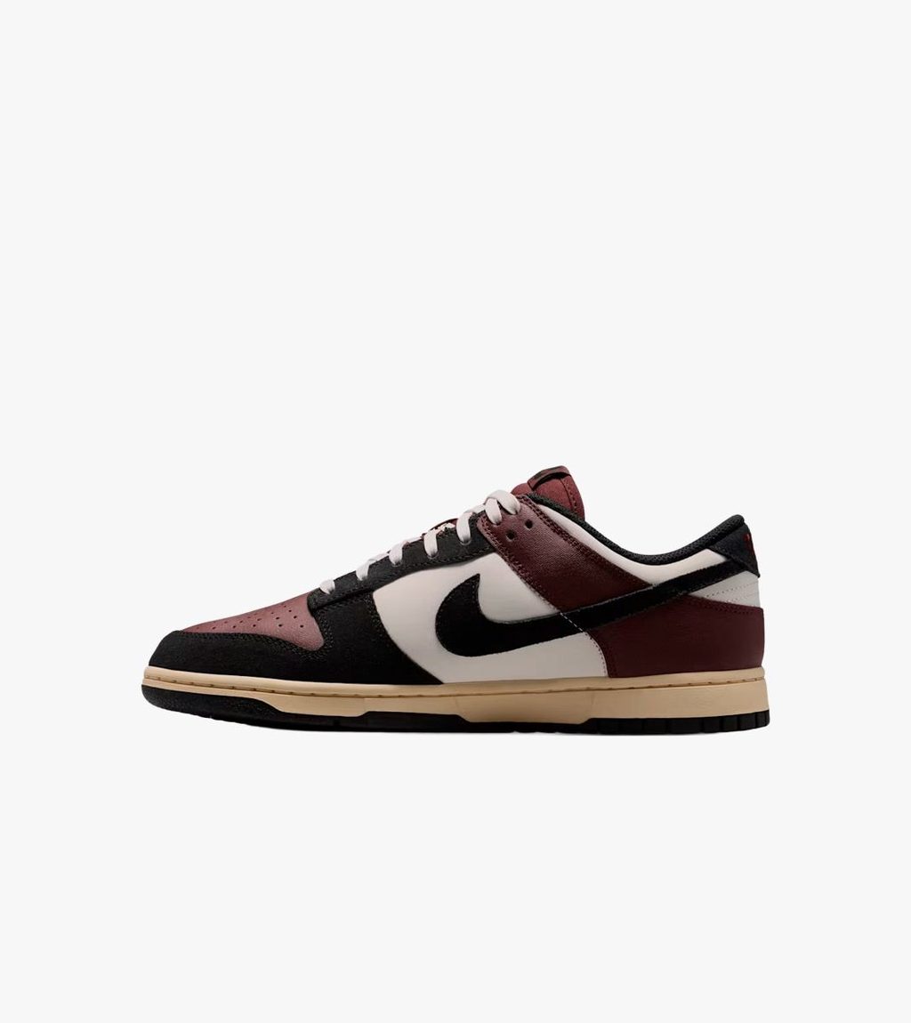 Beige NIKE DUNK LOW RETRO