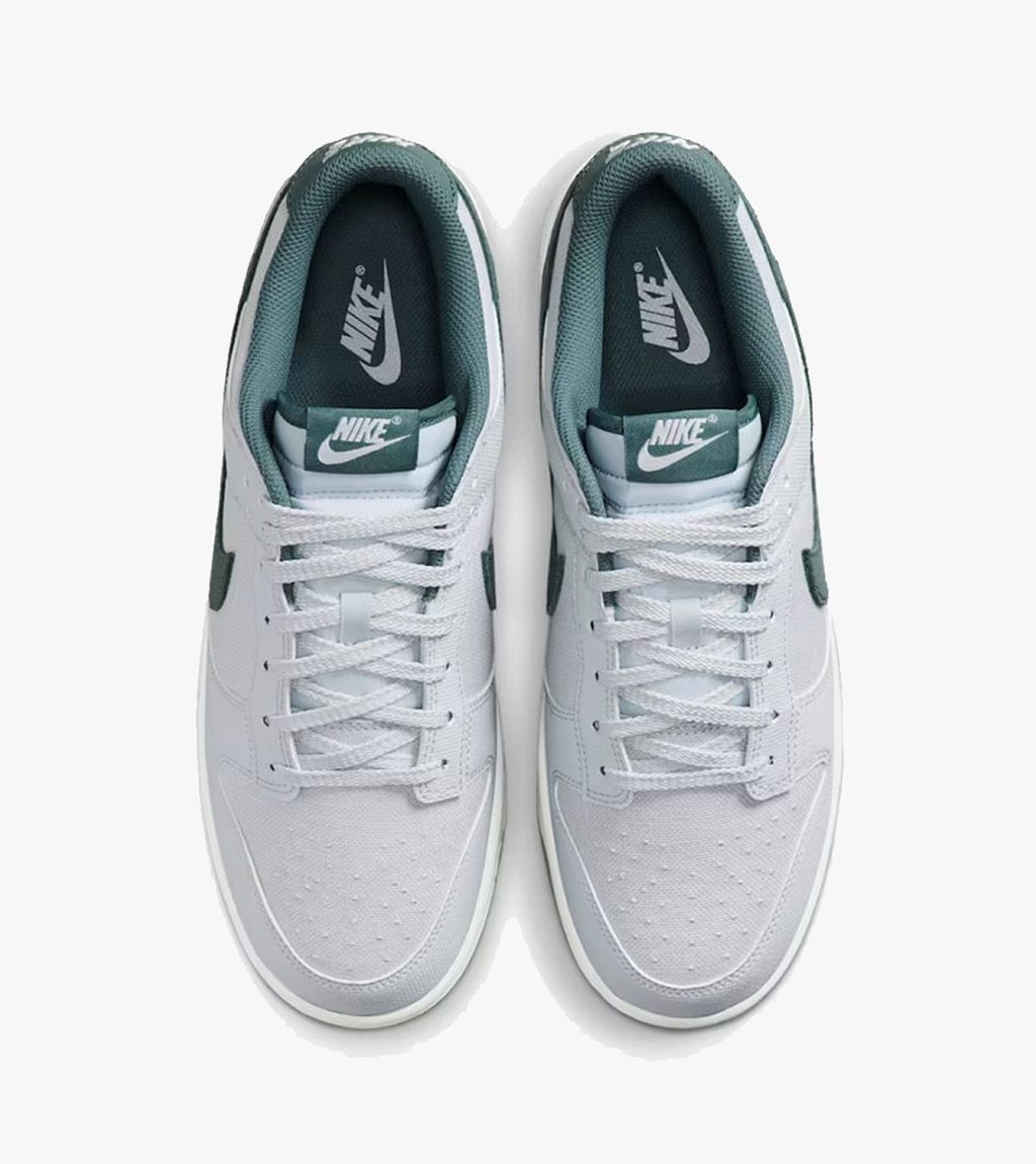 Hall Nike dunk low retro
