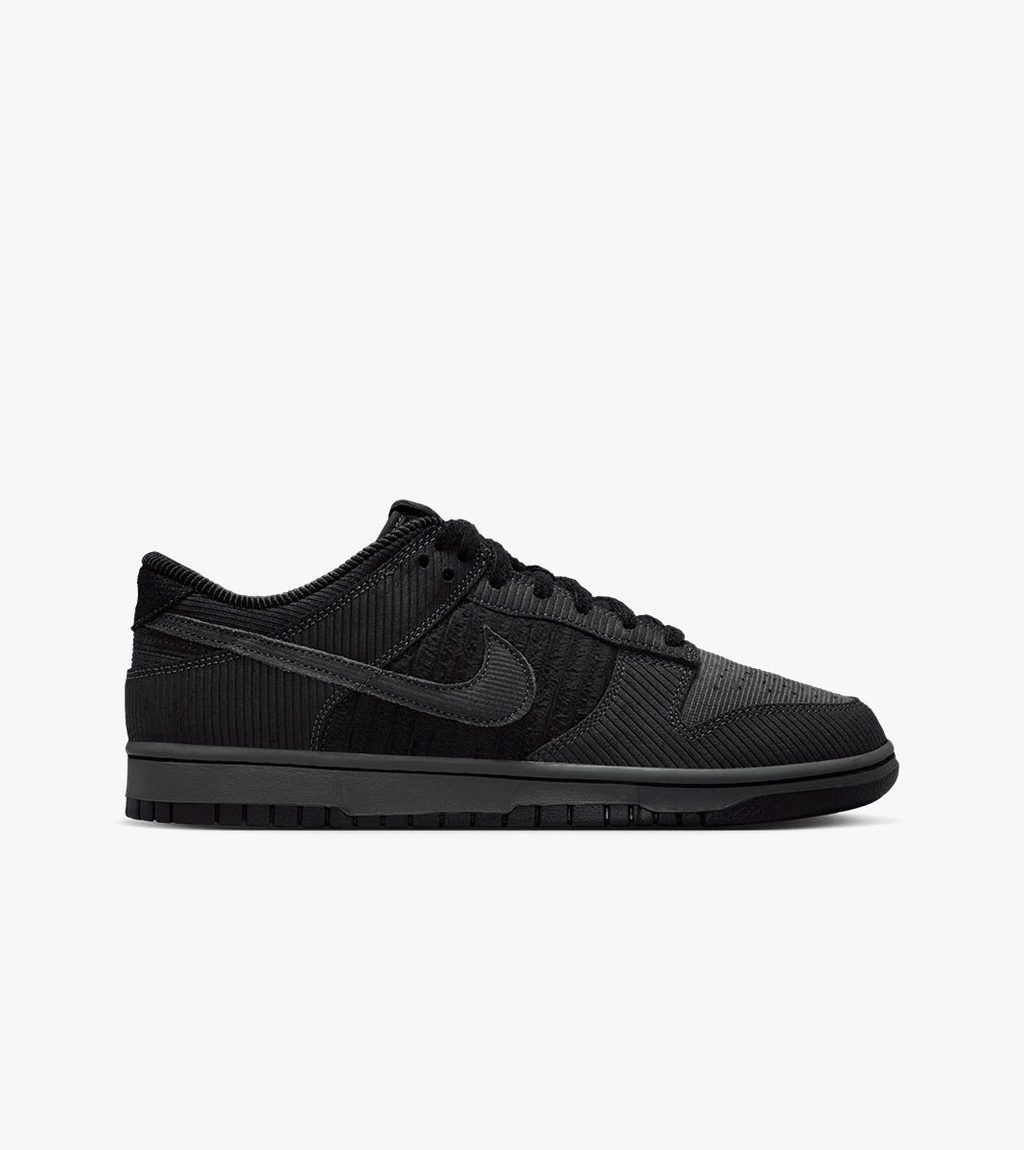Juoda Nike dunk low retro prm
