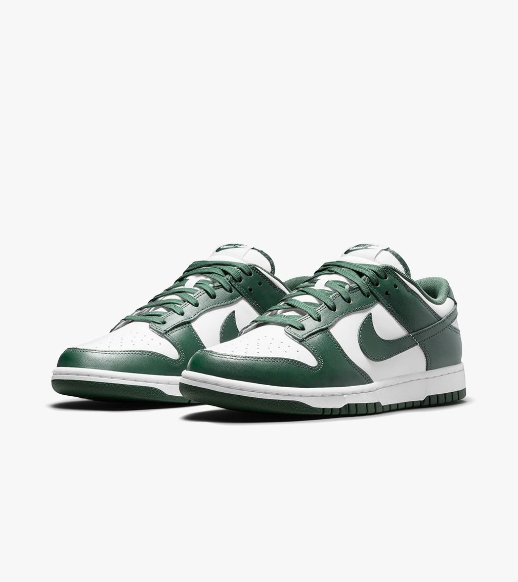 Vihreä NIKE DUNK LOW RETRO