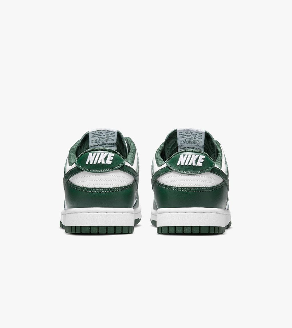 Vihreä NIKE DUNK LOW RETRO