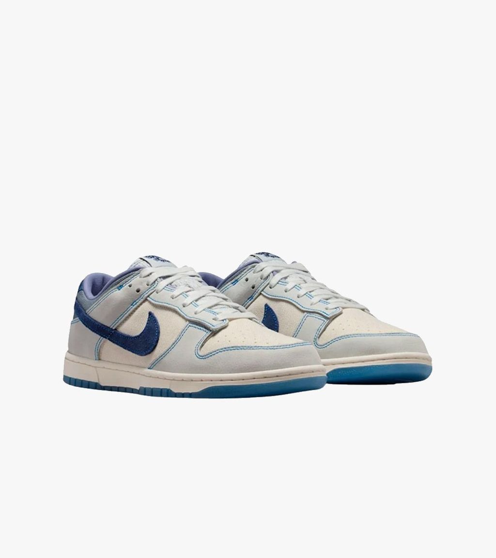 White NIKE DUNK LOW RETRO SE
