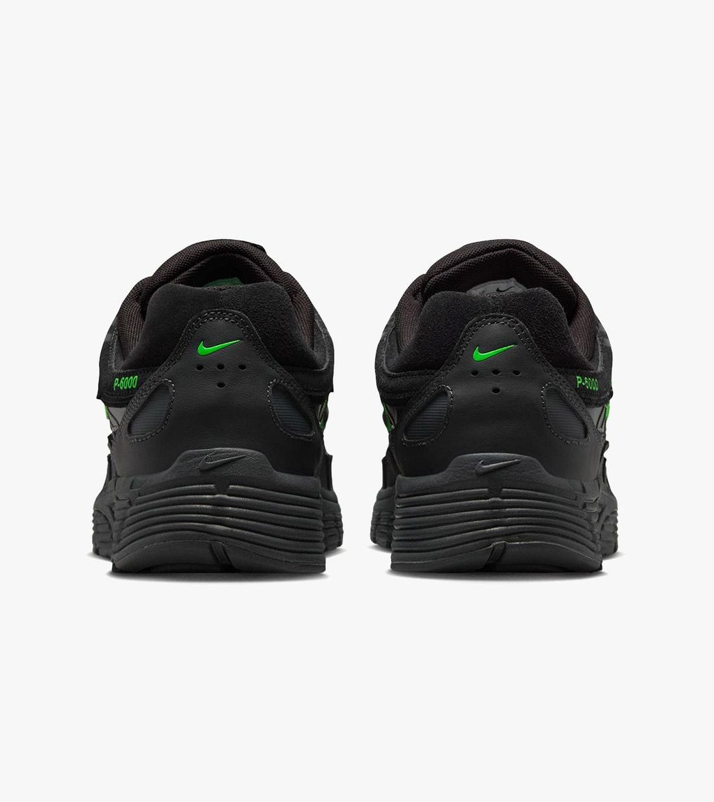 Monivärinen NIKE P-6000 PRM