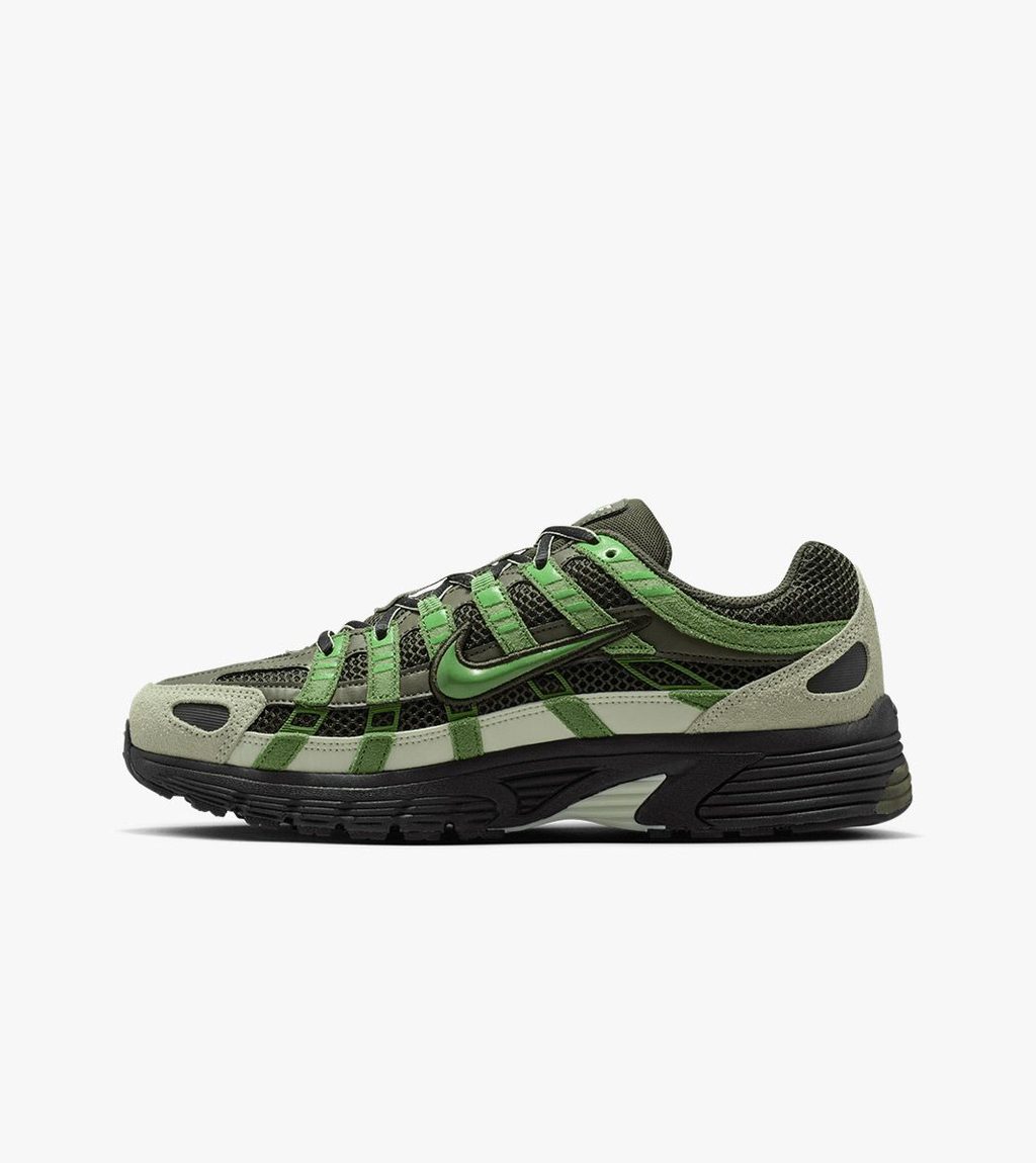 Vihreä NIKE P-6000 SE