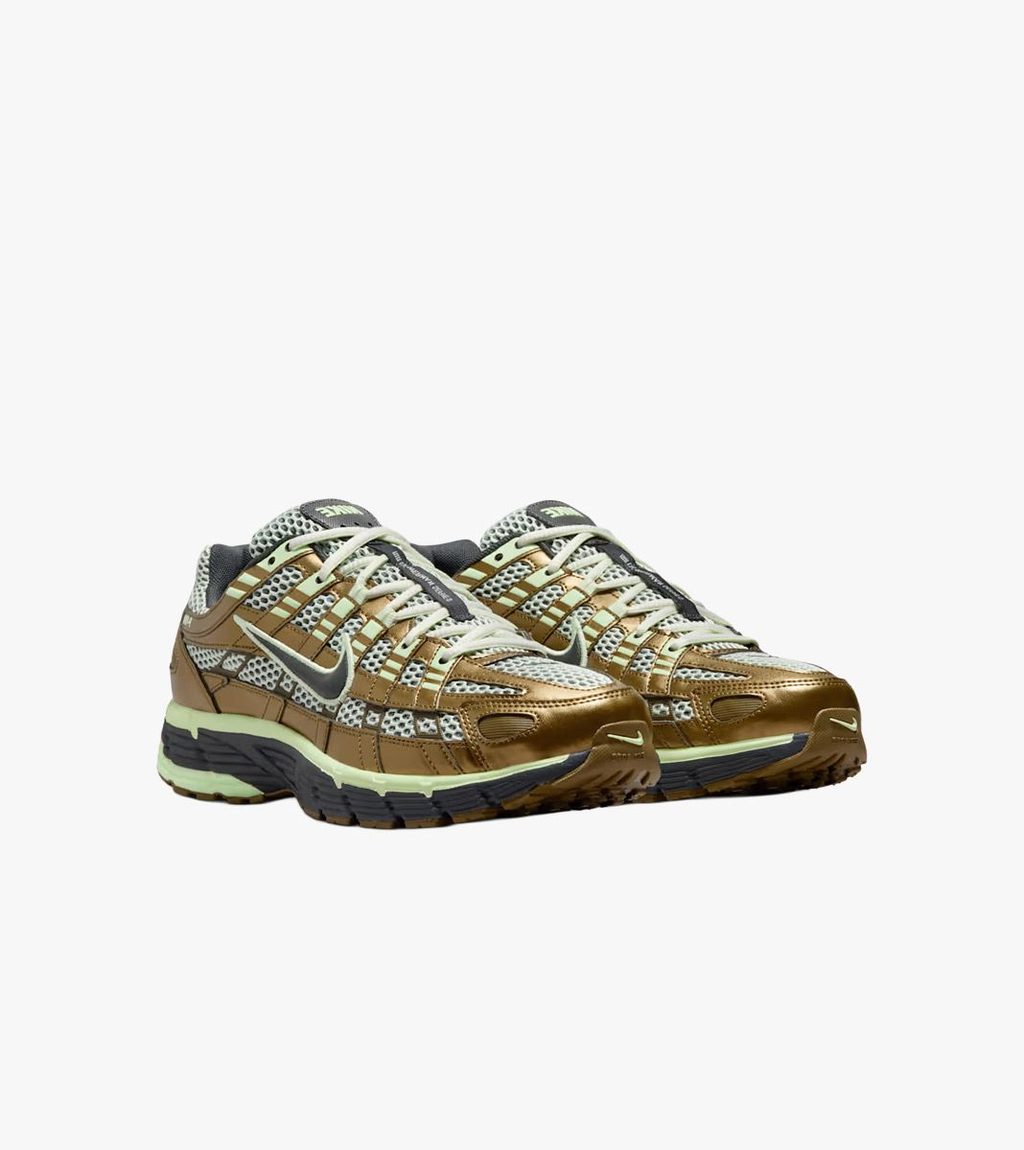 Green NIKE P-6000 SE