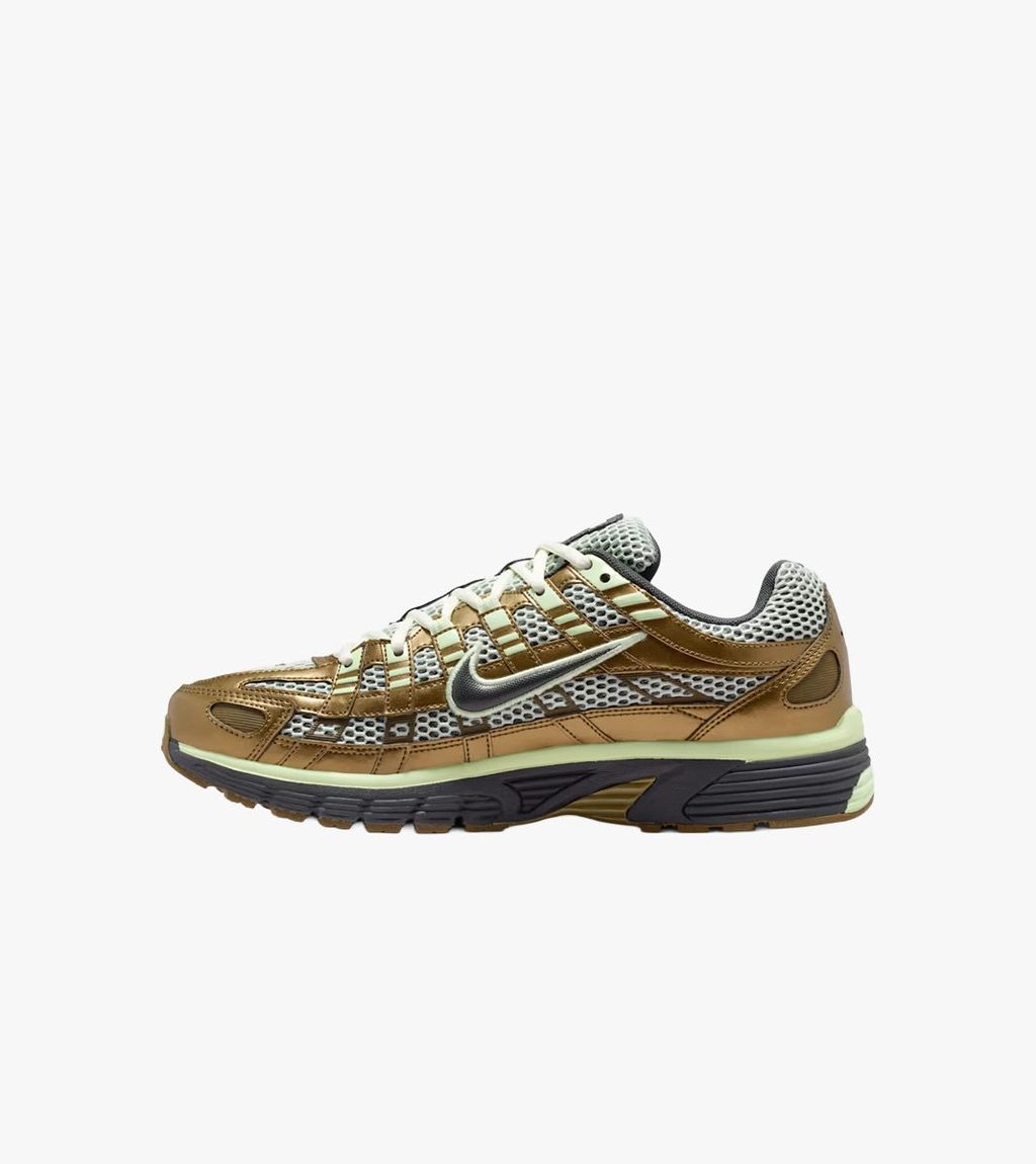 Green NIKE P-6000 SE