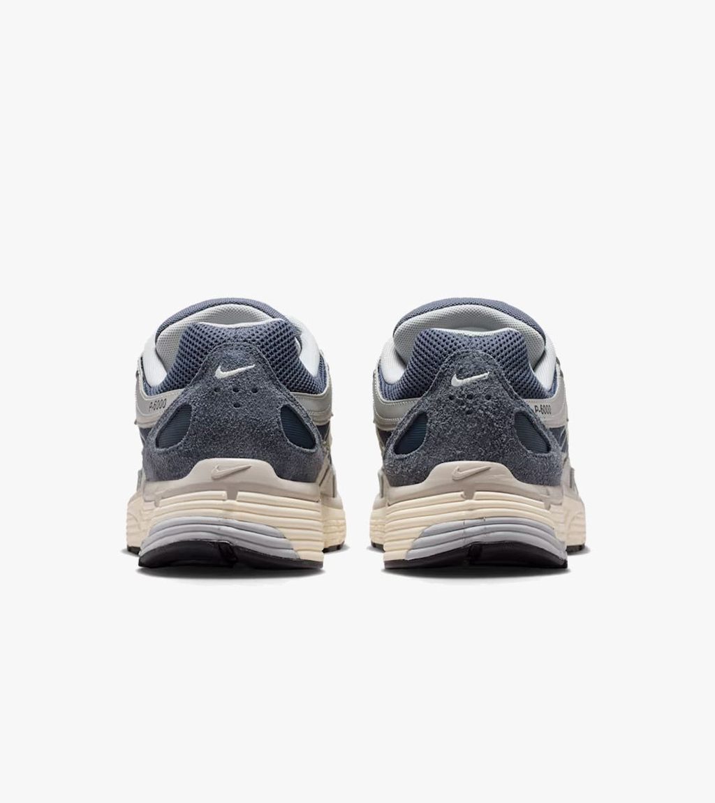 Blue NIKE P-6000