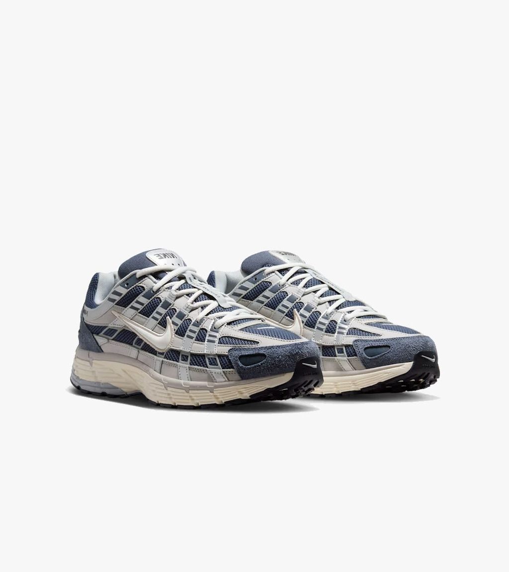 Blue NIKE P-6000