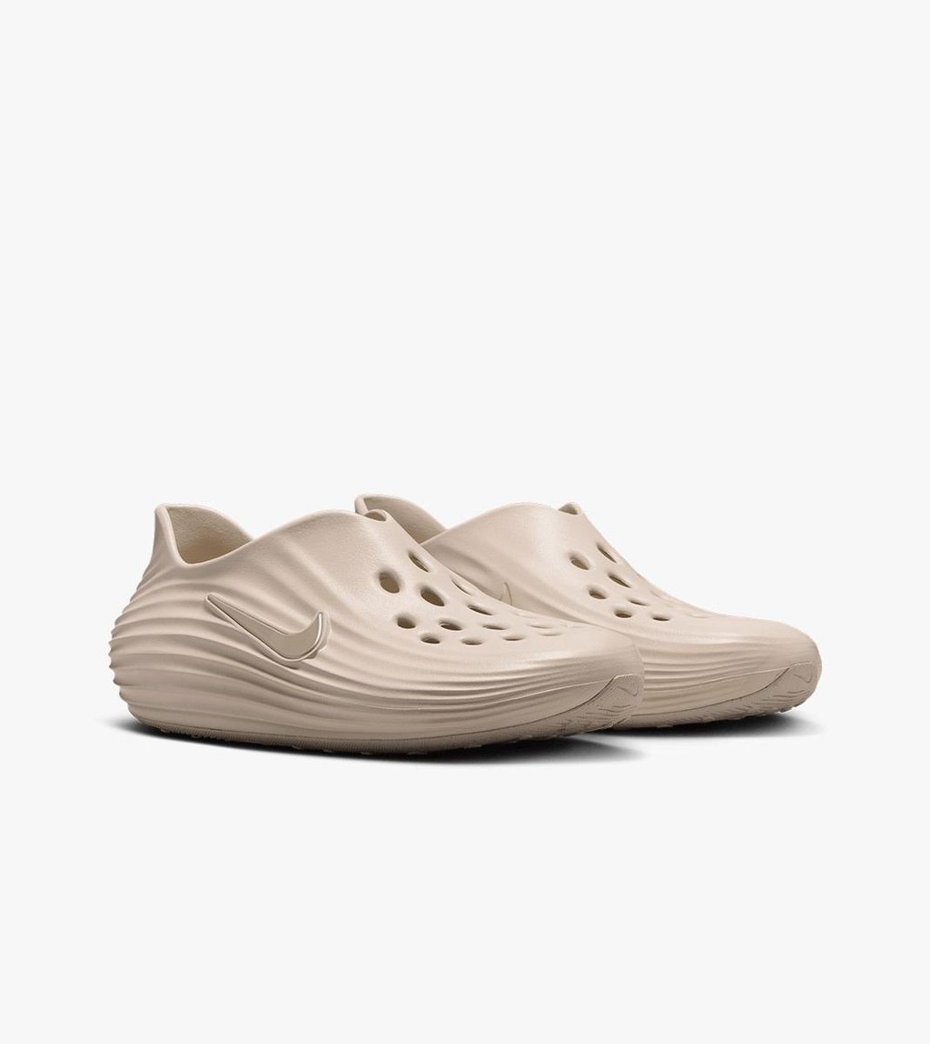 Valge Nike reactx rejuven8