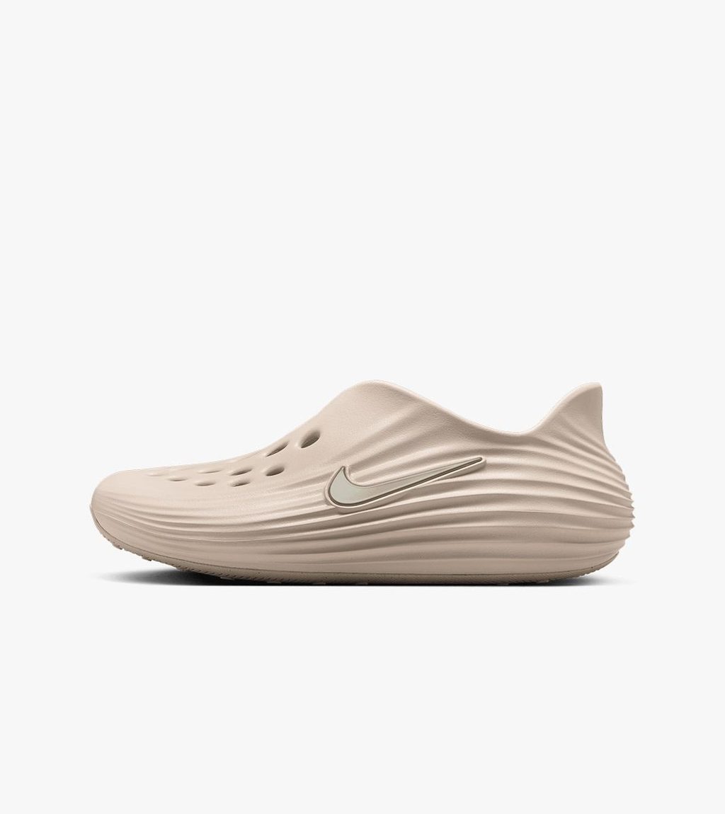 Valge Nike reactx rejuven8