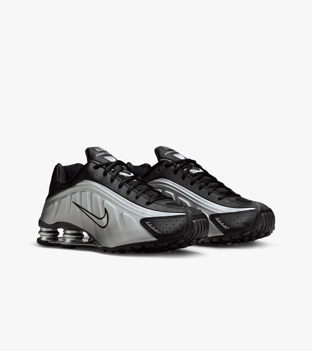 Grey NIKE SHOX R4