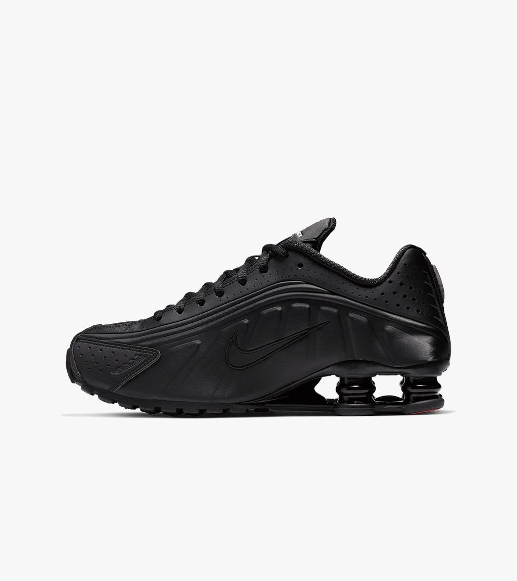 Must W nike shox r4