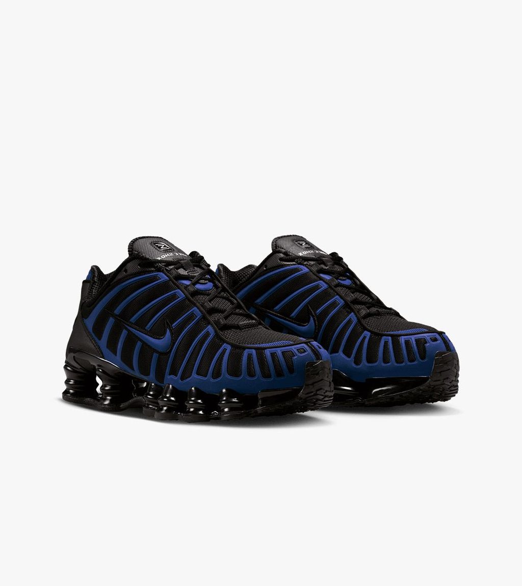 Mitmevärviline Nike shox tl