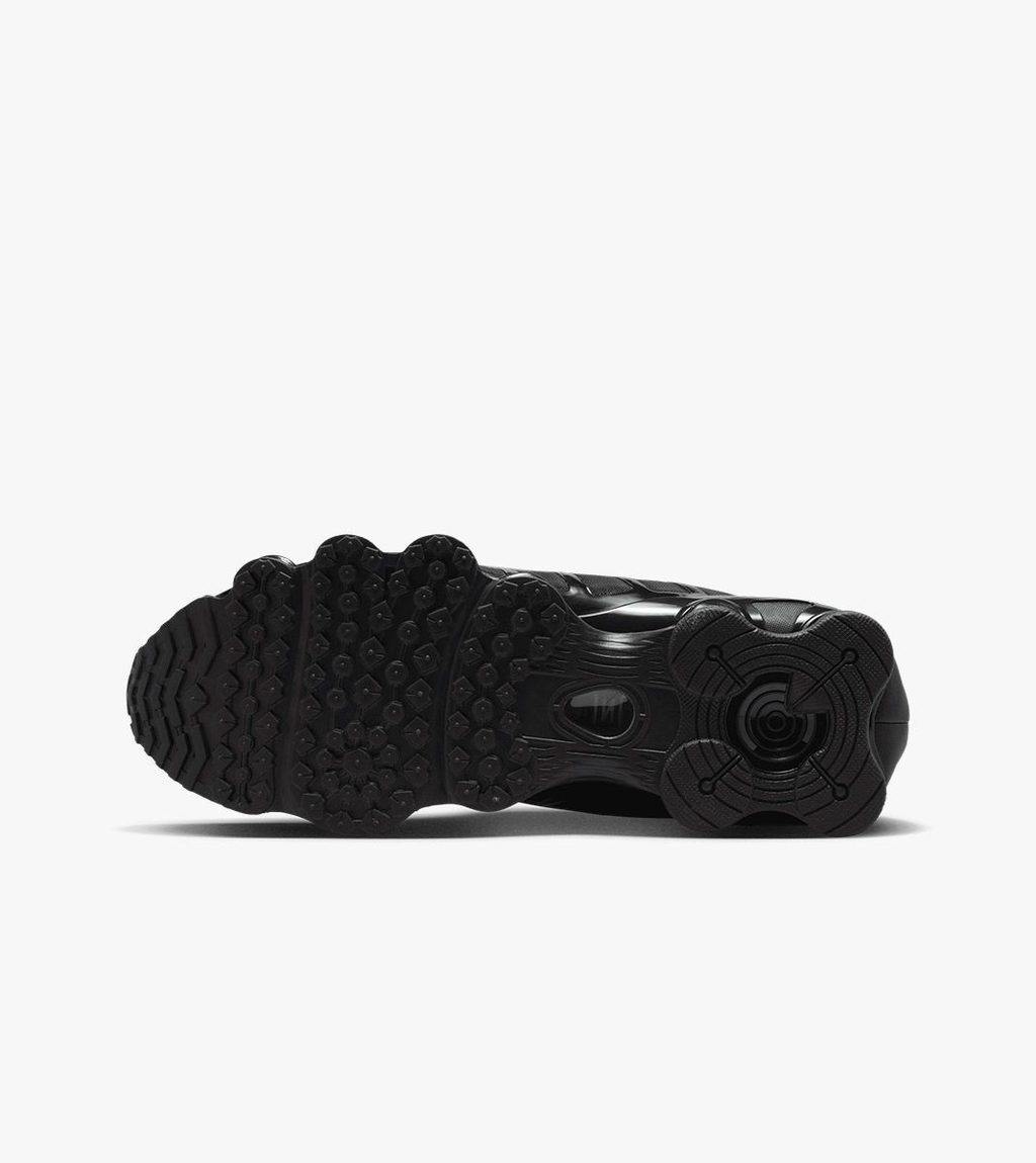 Svart Nike shox tl