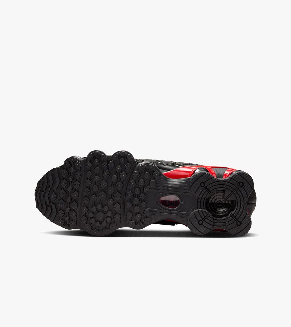 Black NIKE SHOX TL