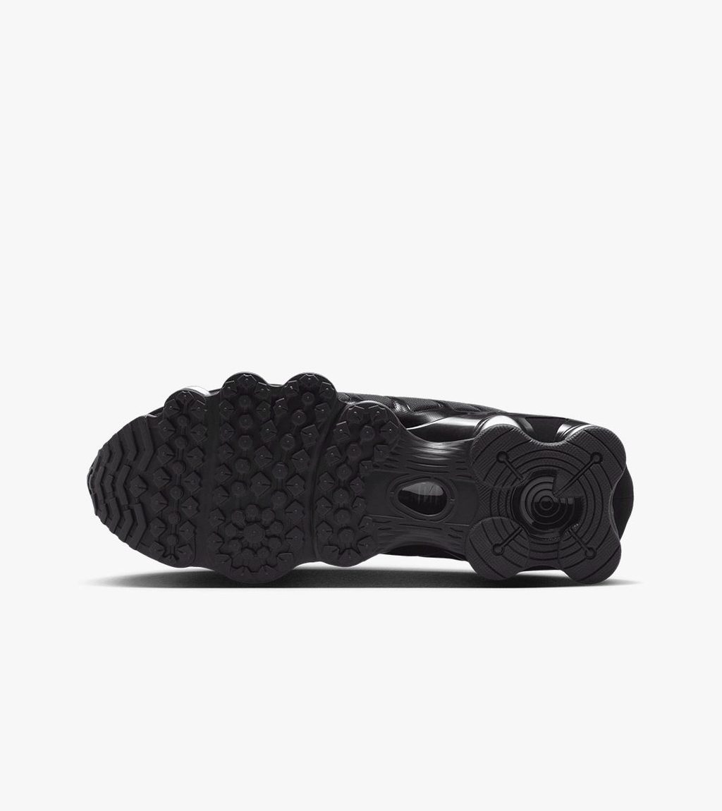 Black NIKE SHOX TL