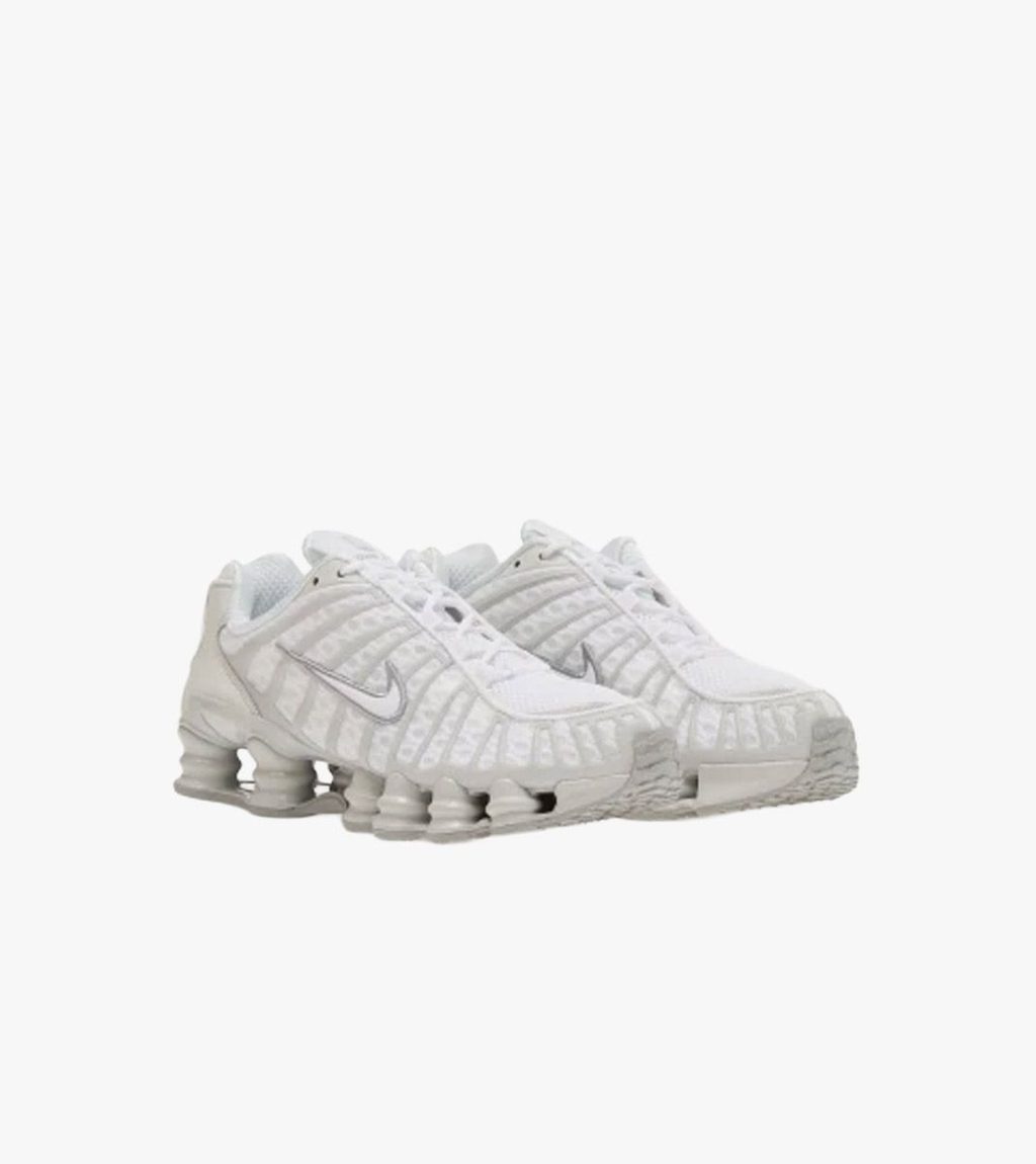 White NIKE SHOX TL SE