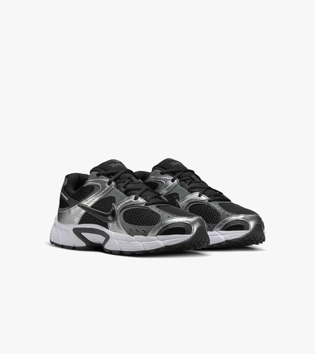 Black Nike v5 rnr