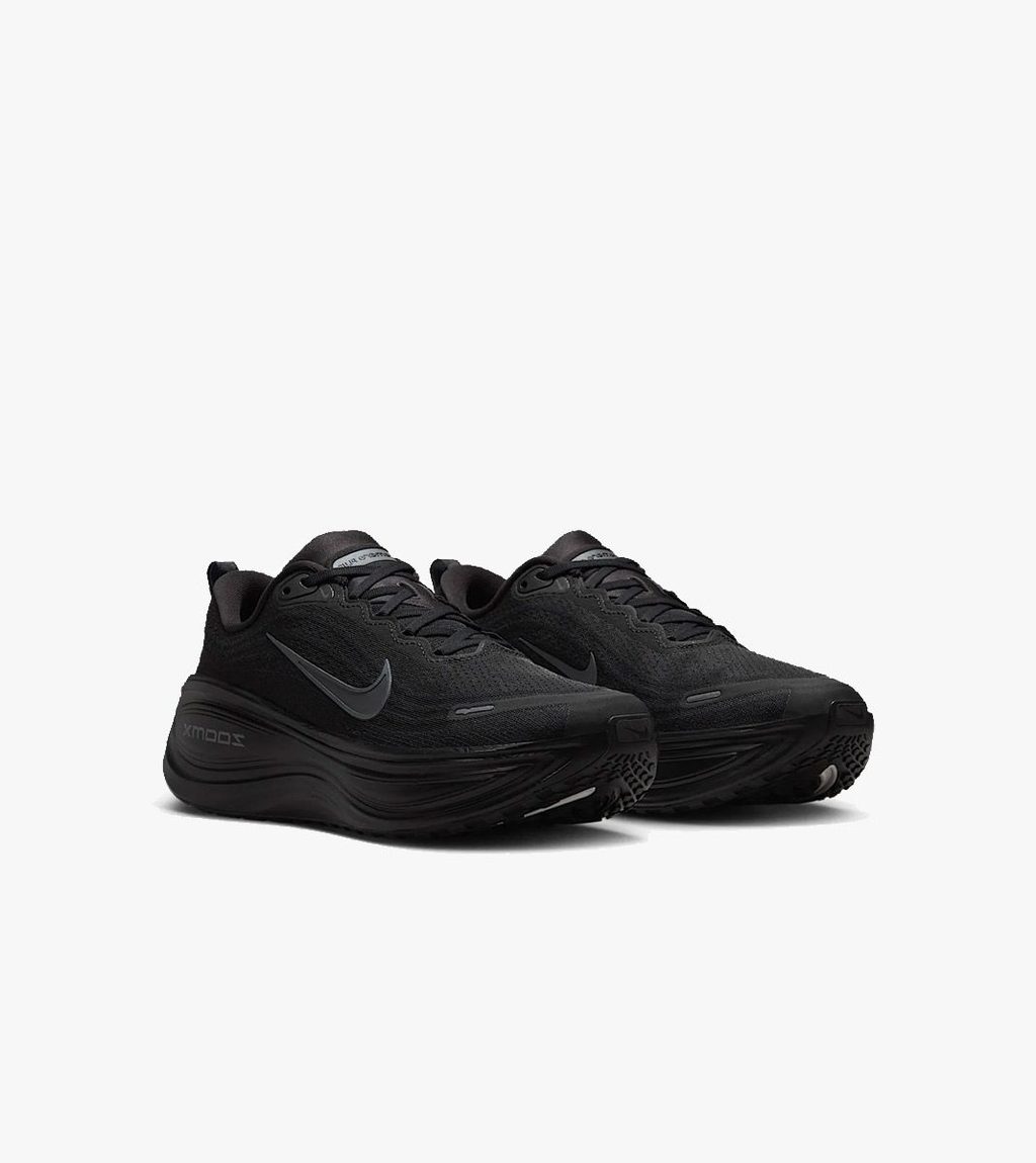 Melna NIKE VOMERO PLUS