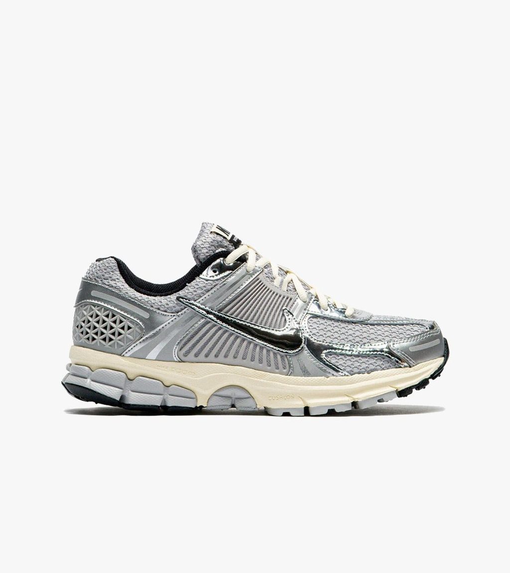 Pilka Nike zoom vomero 5