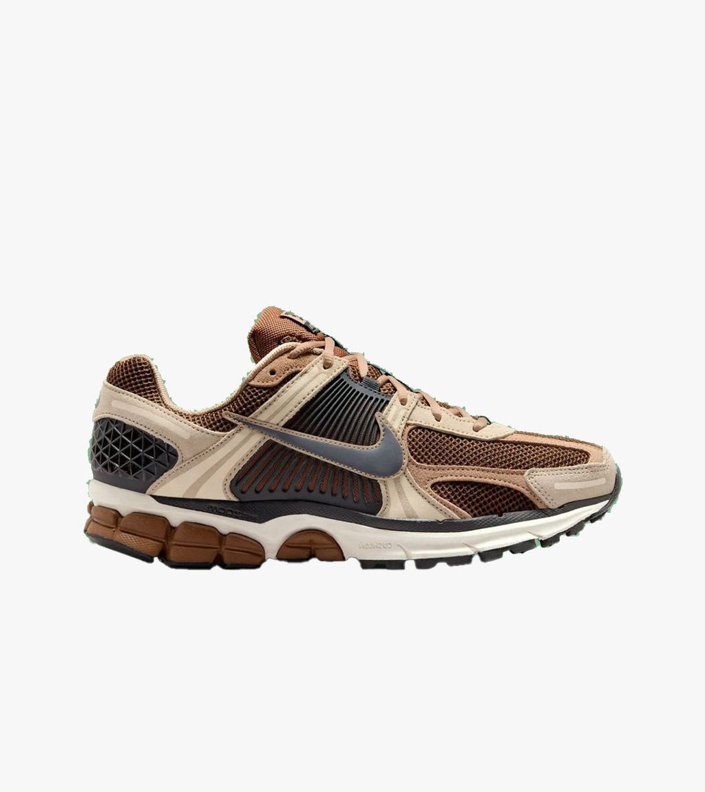 Brown NIKE ZOOM VOMERO 5
