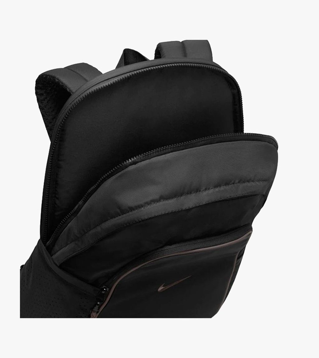 Melna NK NSW ESSENTIALS BKPK