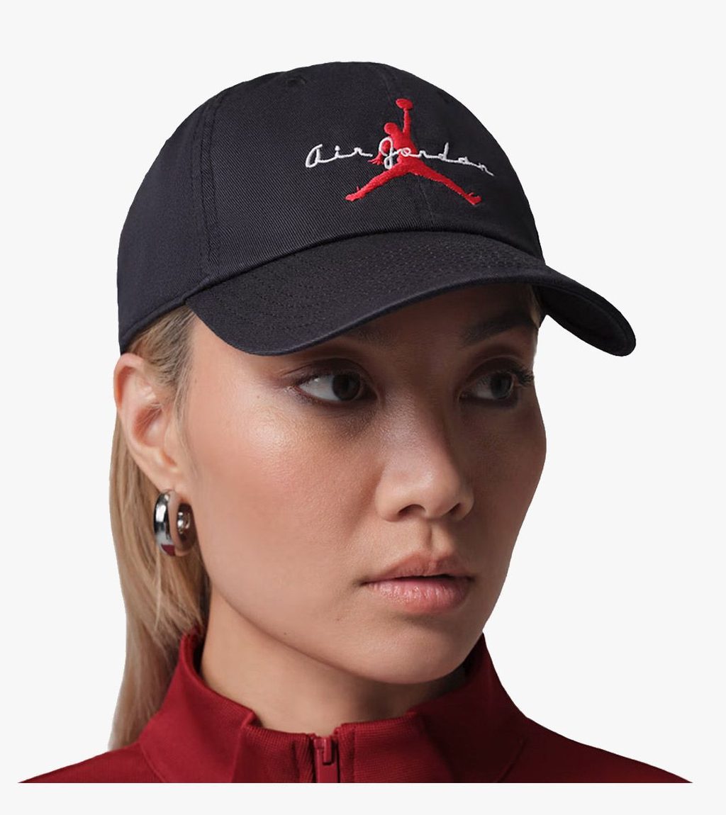 Black U J CLB CAP US CB FLT SCRPT