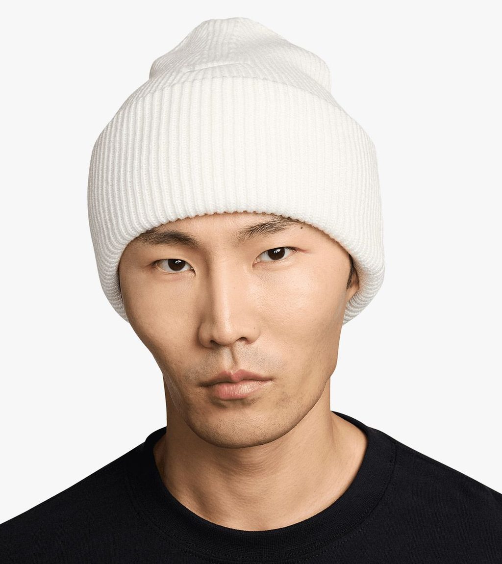 Valge U nk peak beanie prem h25 l