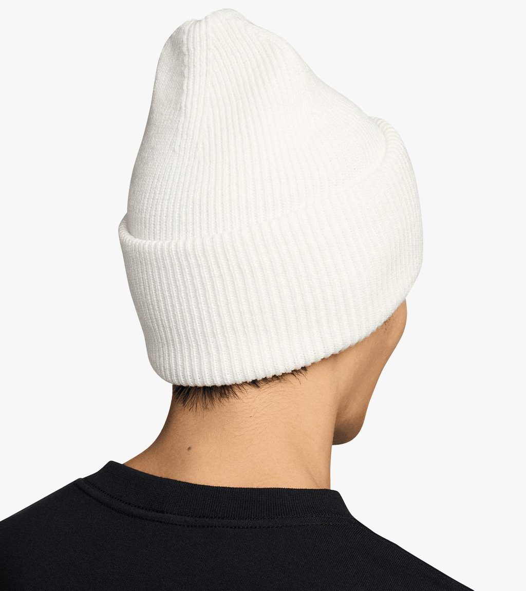 Valge U nk peak beanie prem h25 l