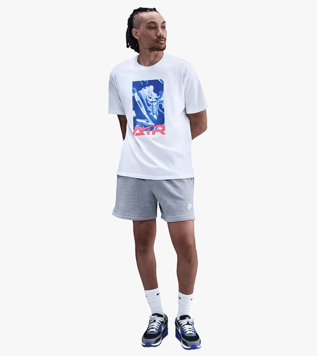 White U NSW TEE OC AIR PHOTO