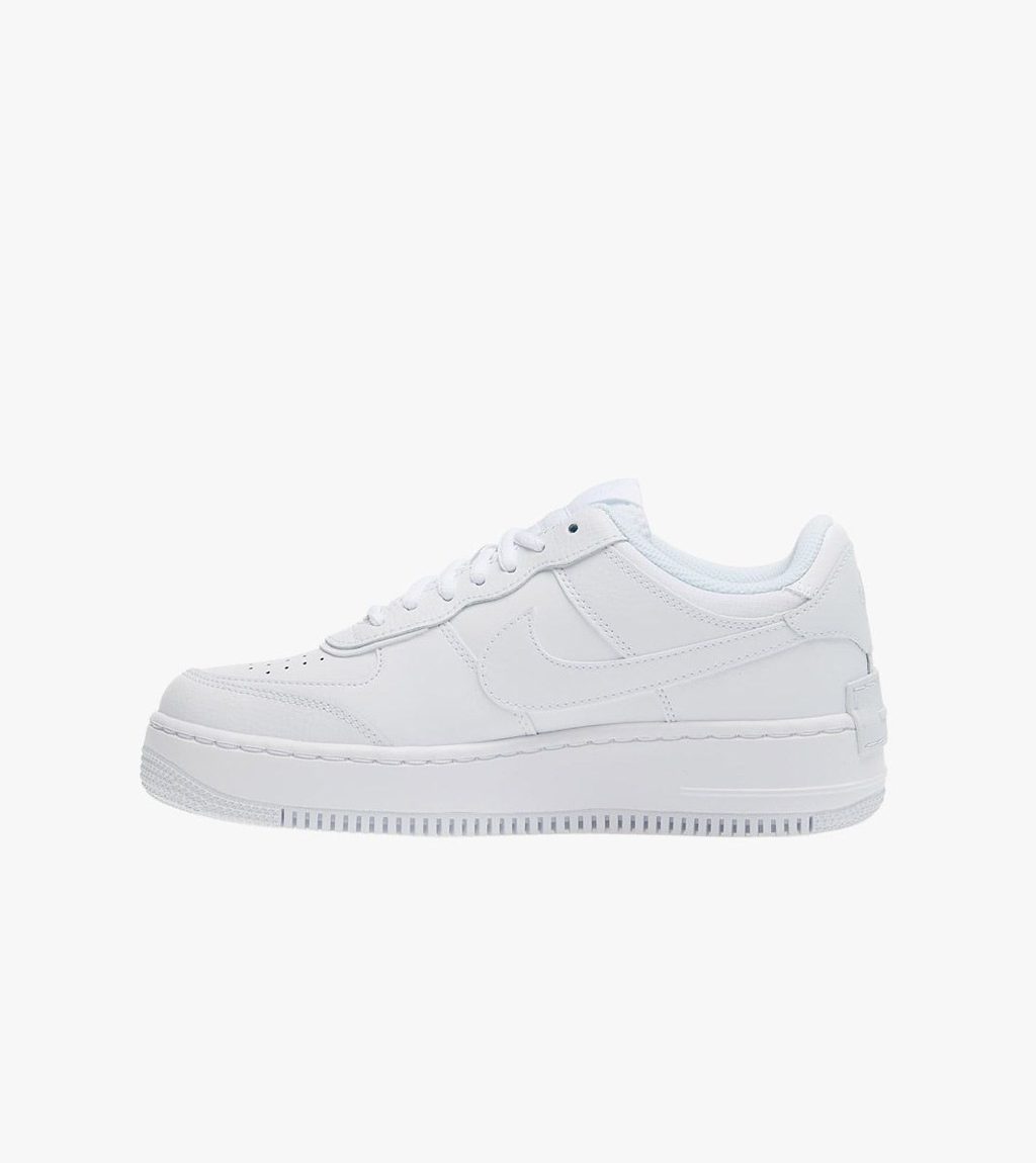 Vitt W af1 shadow