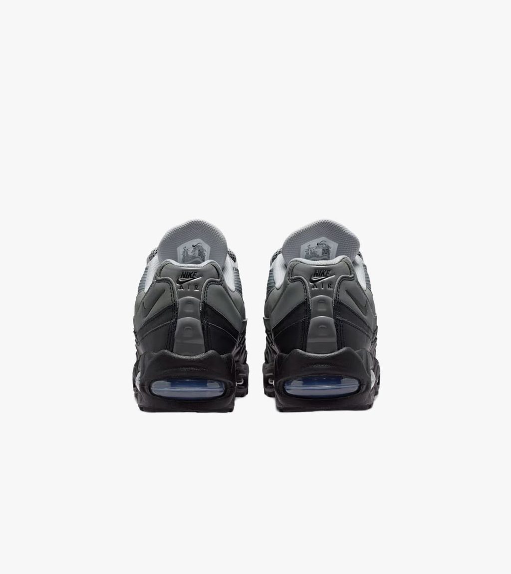 Musta W NIKE AIR MAX 95 SE