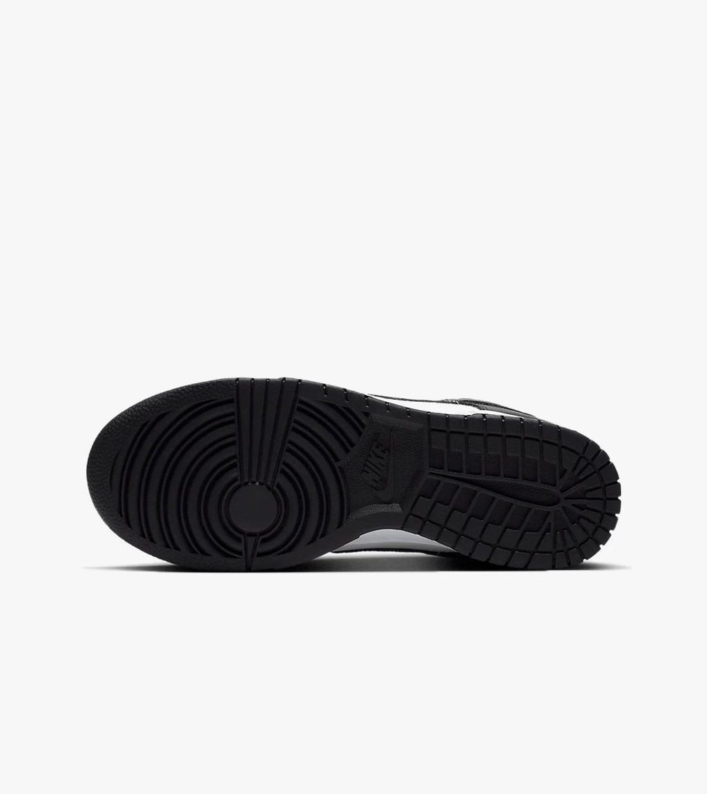 Juoda W nike dunk low