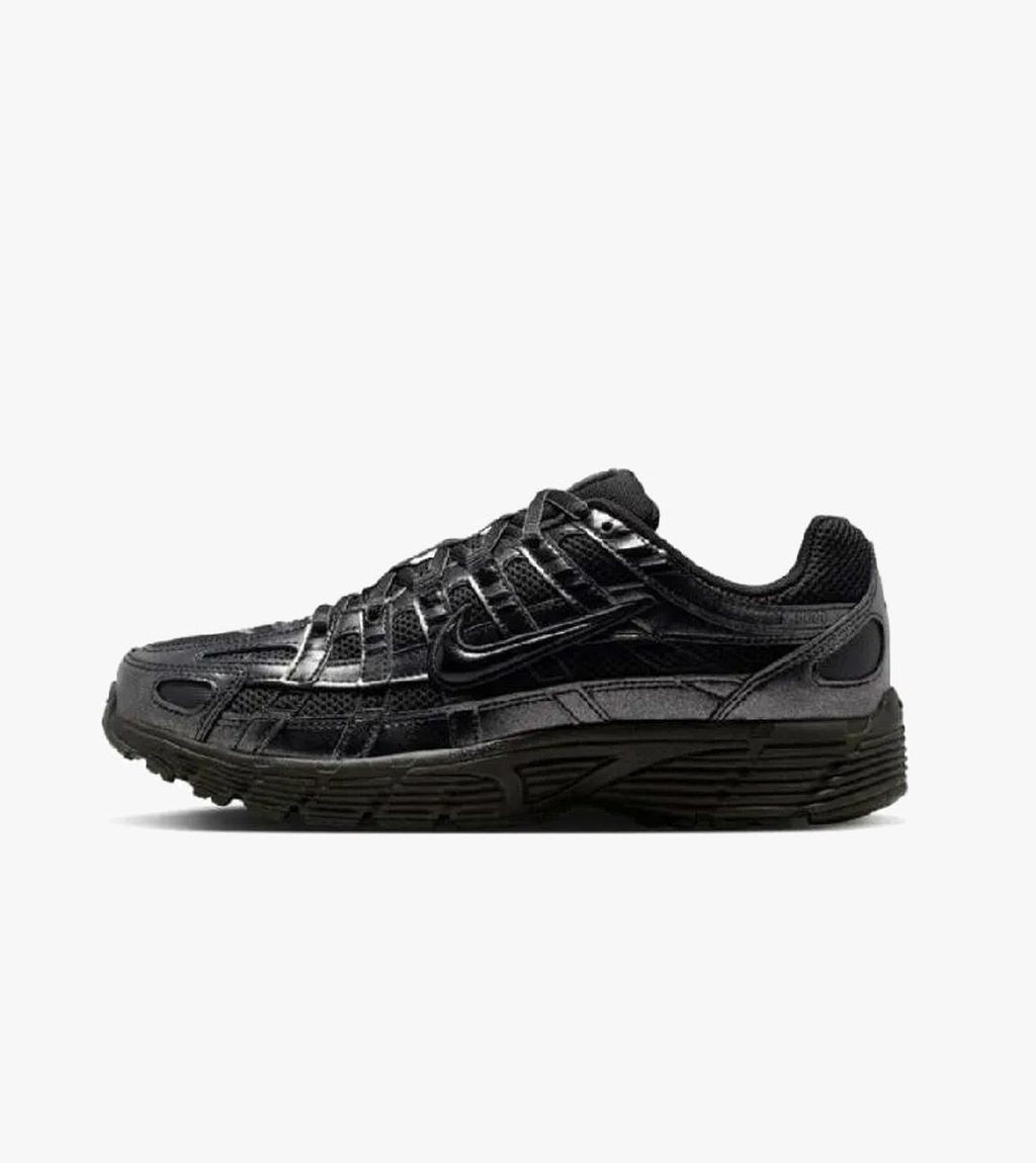 Svart W nike p-6000