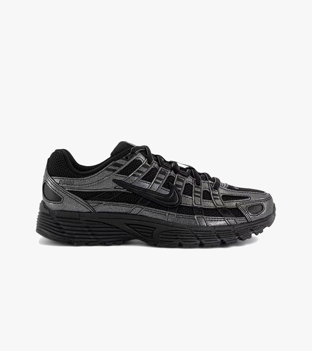 Svart W nike p-6000